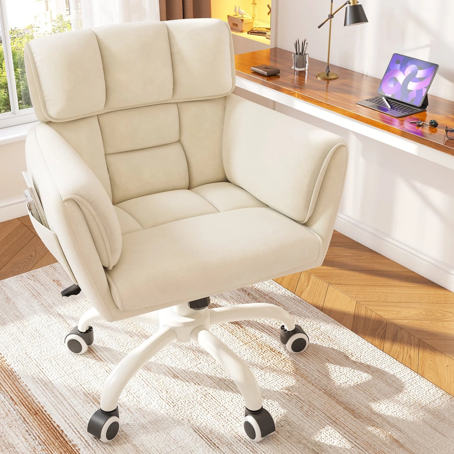 EnHomee Home Office Chair With Arms Wheels Adjustable Height Desk Chair